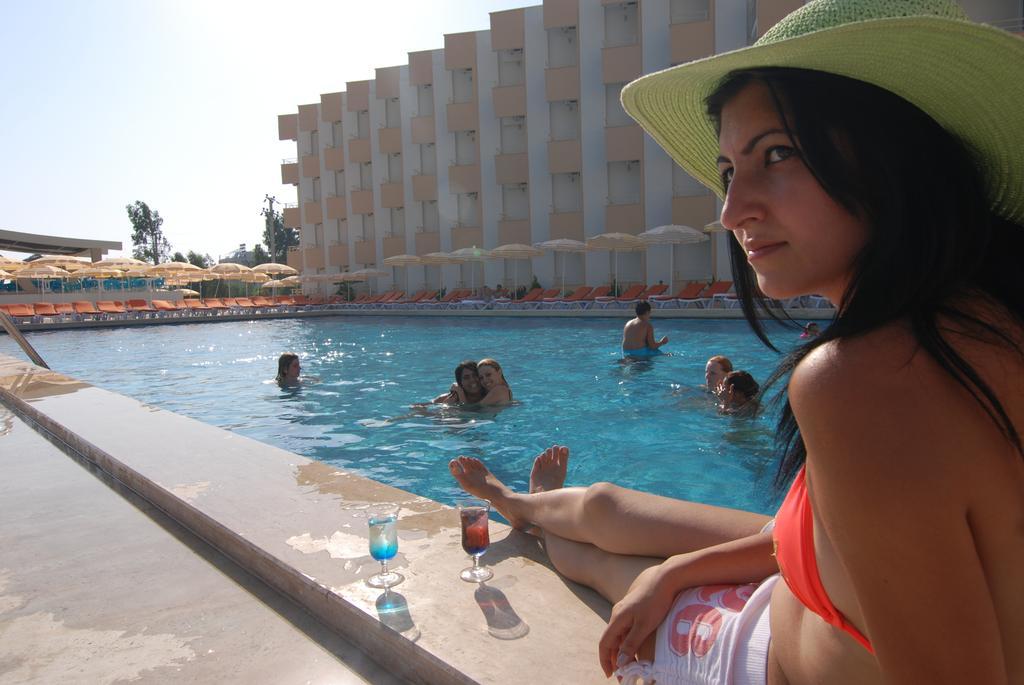 Orient Resort Hotel Fethiye Extérieur photo