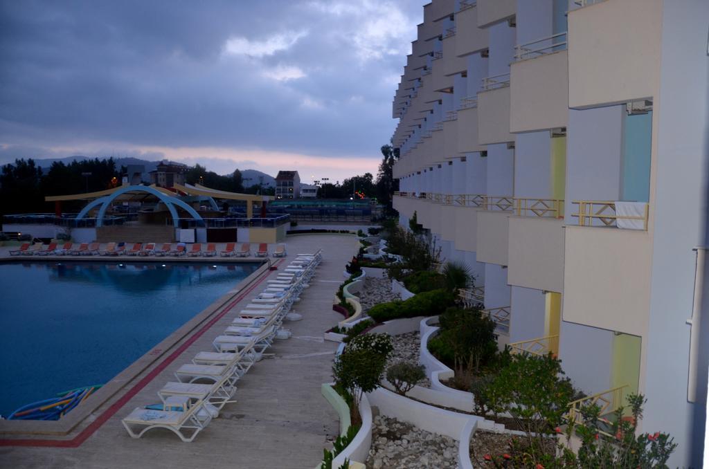 Orient Resort Hotel Fethiye Extérieur photo